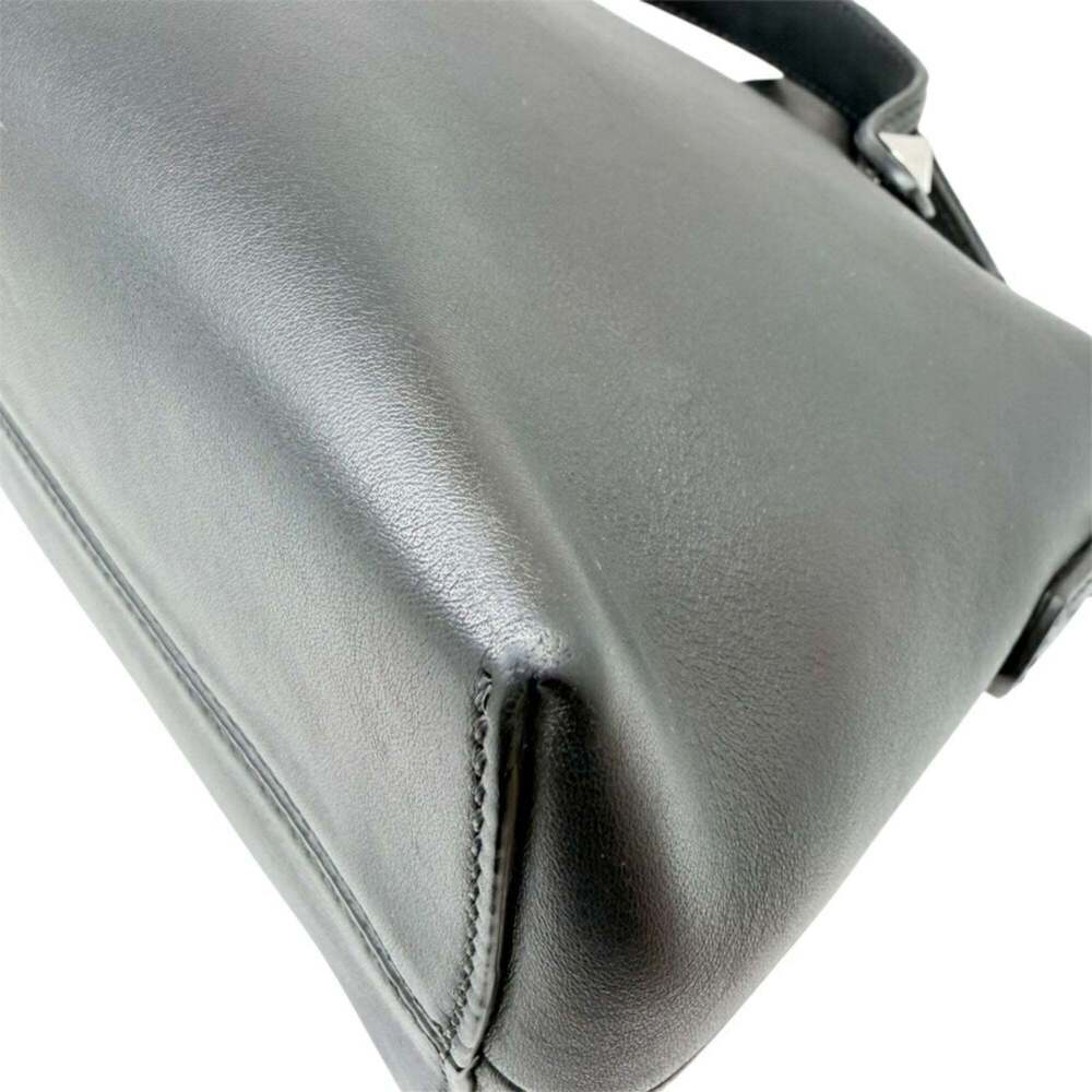 FENDI Black Leather Shoulder Bag - Picture 8 of 16